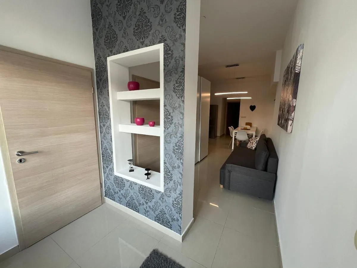 Apartments Luce Trogir 0*,
