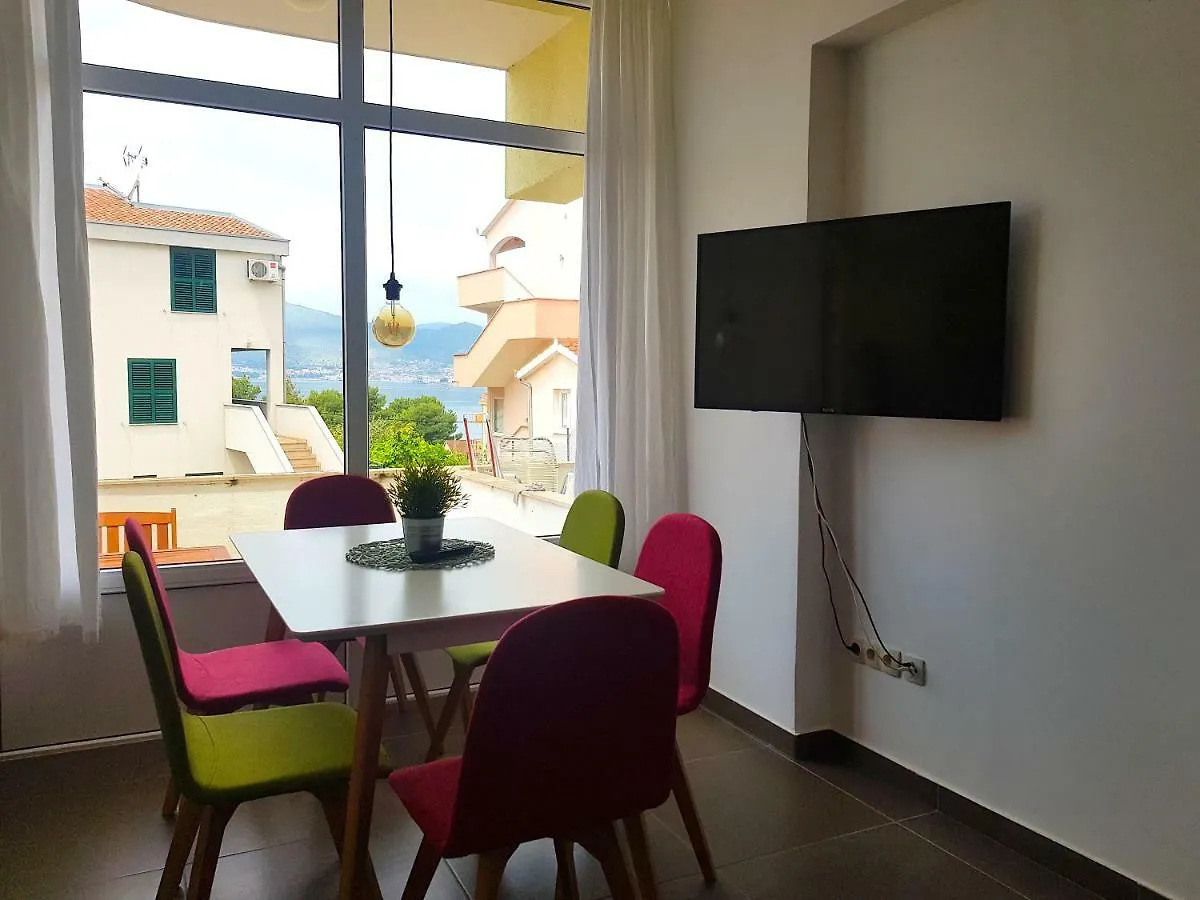 Apartments Luce Trogir