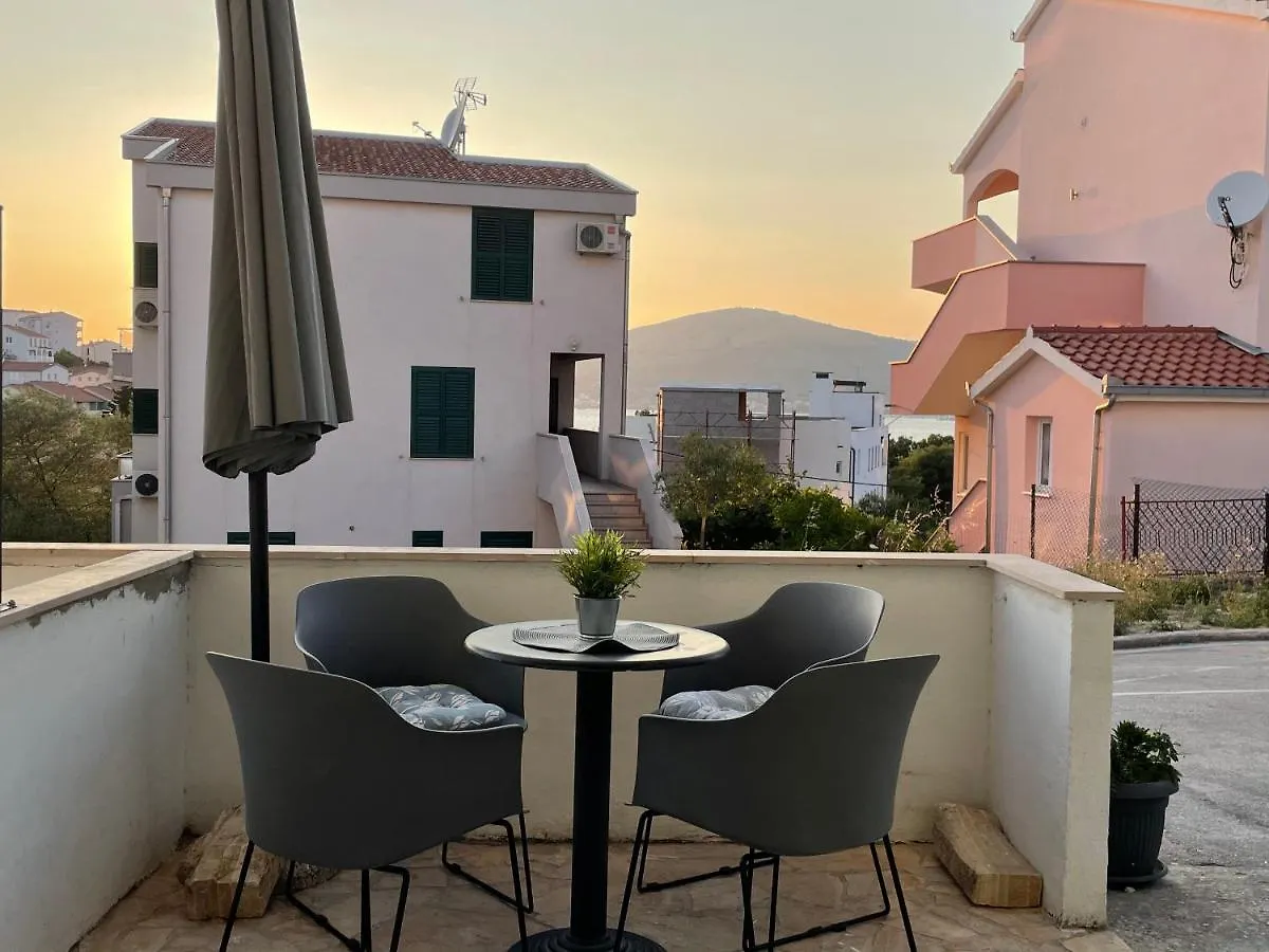 Apartments Luce Trogir