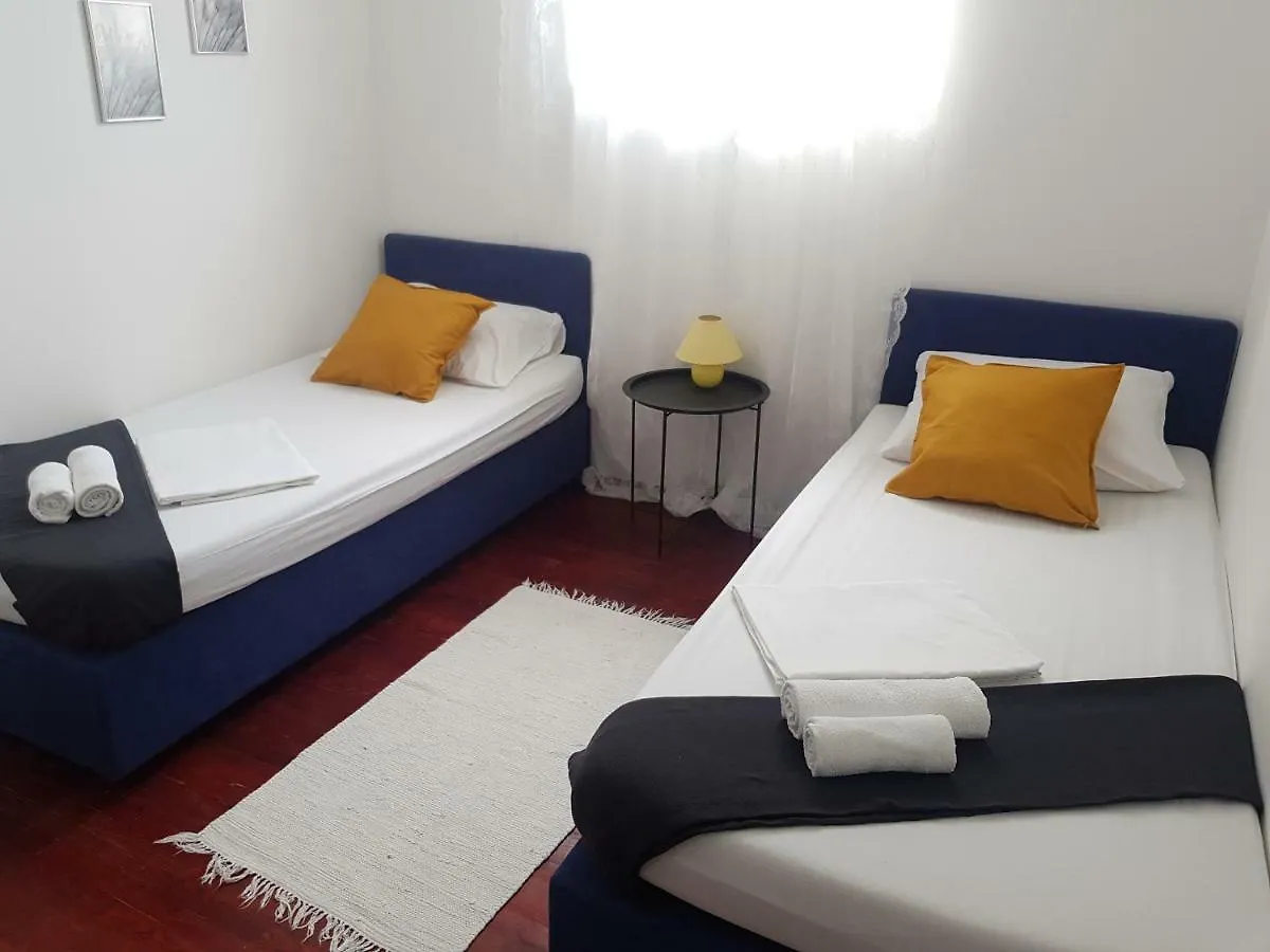 Apartments Luce Trogir 0*,  Horvátország